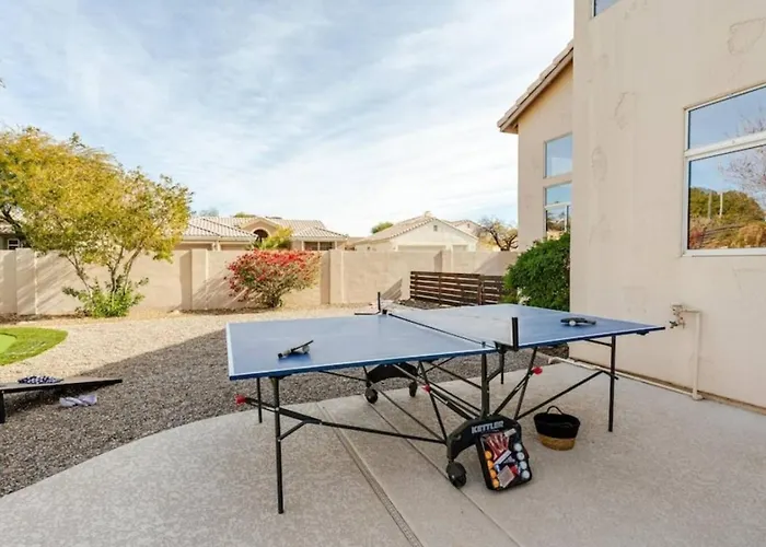 Pet-friendly Retreat W/ Private Pool, Pool Table & Great Wifi Near Golf, Hiking & Spring Training Mesa
