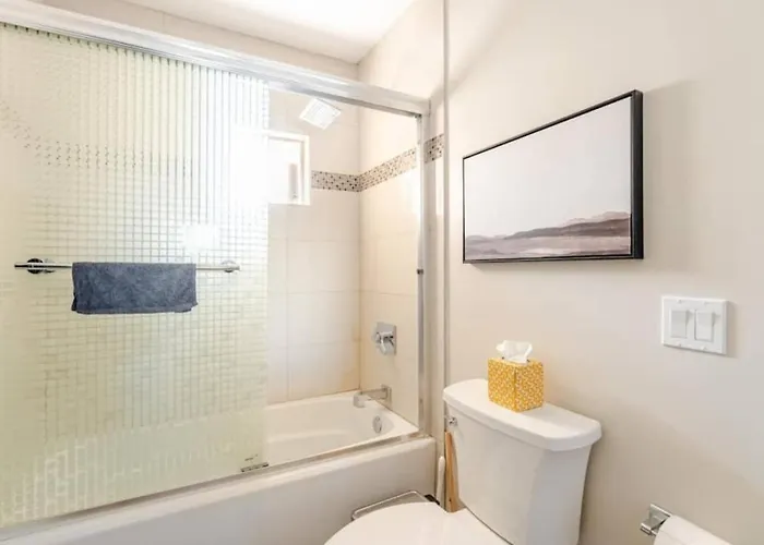Pet-friendly Retreat W/ Private Pool, Pool Table & Great Wifi Near Golf, Hiking & Spring Training Dom wakacyjny *