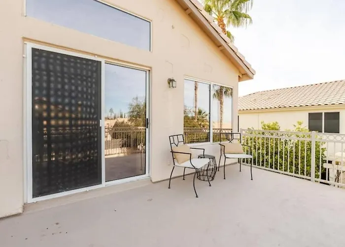 Dom wakacyjny Pet-friendly Retreat W/ Private Pool, Pool Table & Great Wifi Near Golf, Hiking & Spring Training Mesa