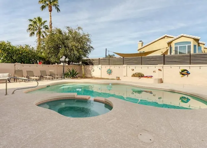 Pet-friendly Retreat W/ Private Pool, Pool Table & Great Wifi Near Golf, Hiking & Spring Training Mesa