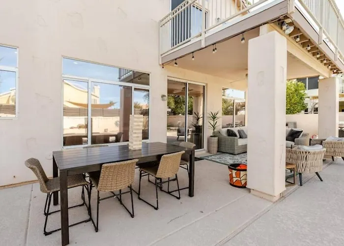 Pet-friendly Retreat W/ Private Pool, Pool Table & Great Wifi Near Golf, Hiking & Spring Training Dom wakacyjny Mesa